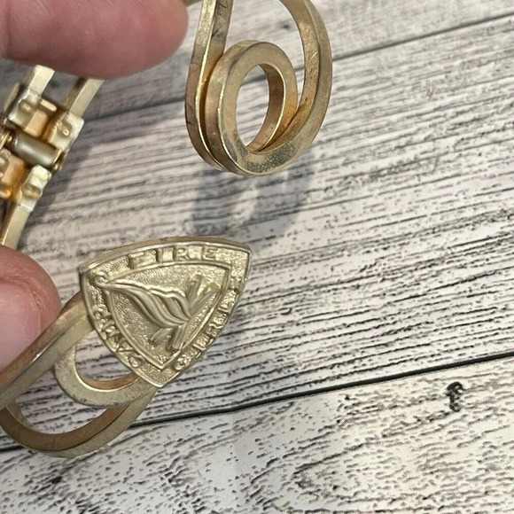 Authentic Vintage VTG Camp Fire Girls Logo Gold Bracelet Spring Loaded - Picture 9 of 9